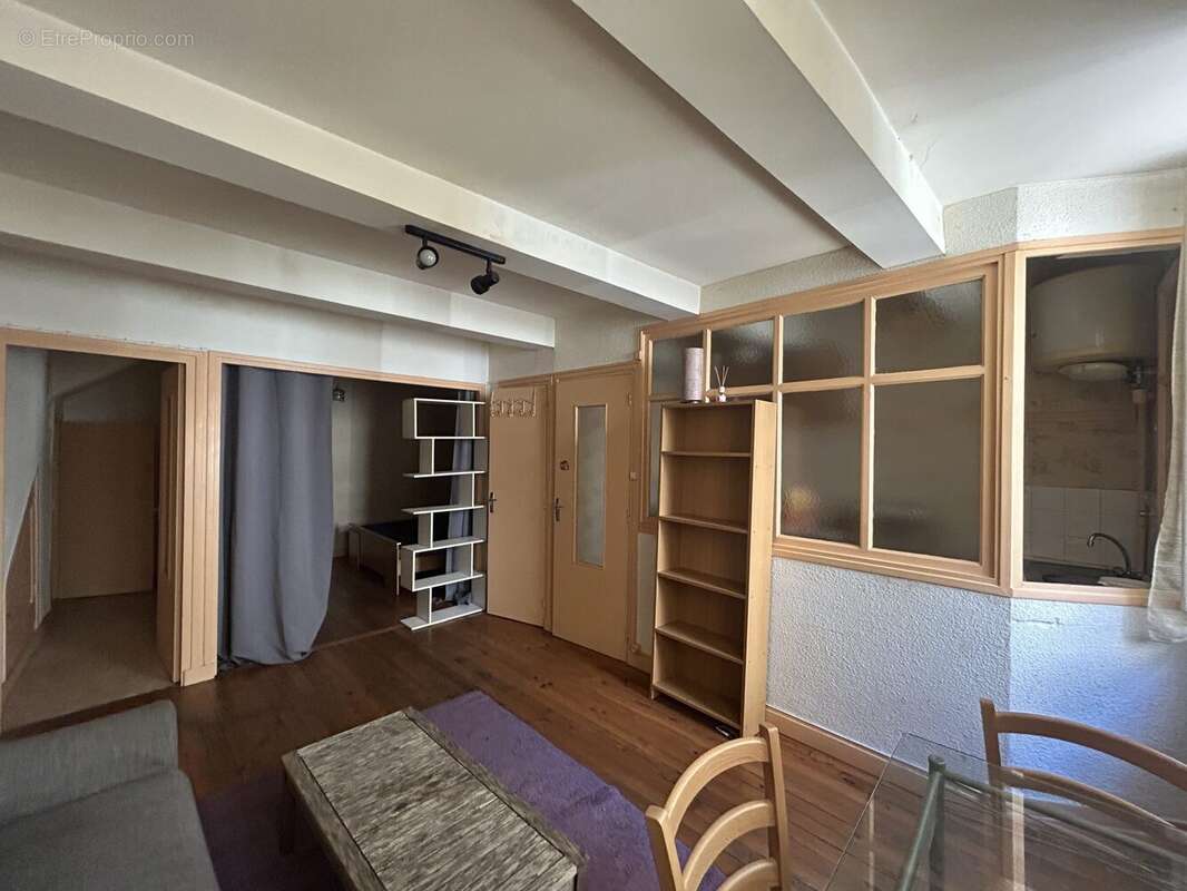 Appartement à PRIVAS