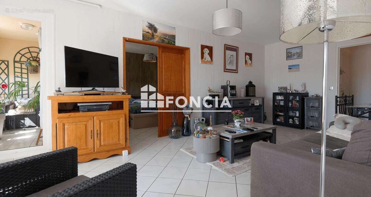 Appartement à DAMMARIE-LES-LYS