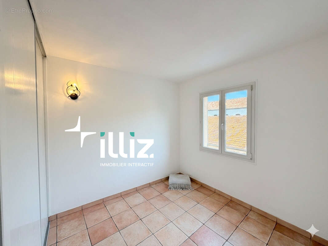 Appartement à COGOLIN