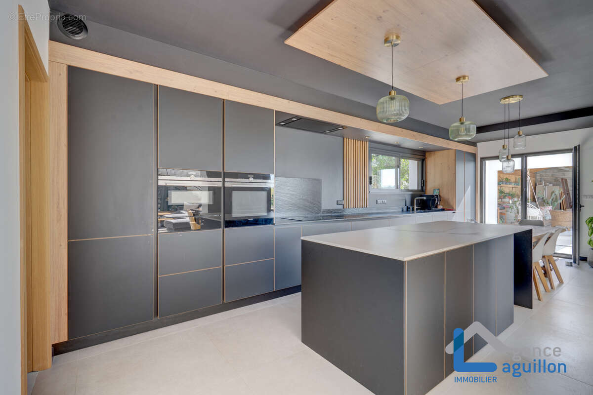 Propriété de prestige avec piscine et 2 studios indépendants à Hendaye - photo 9