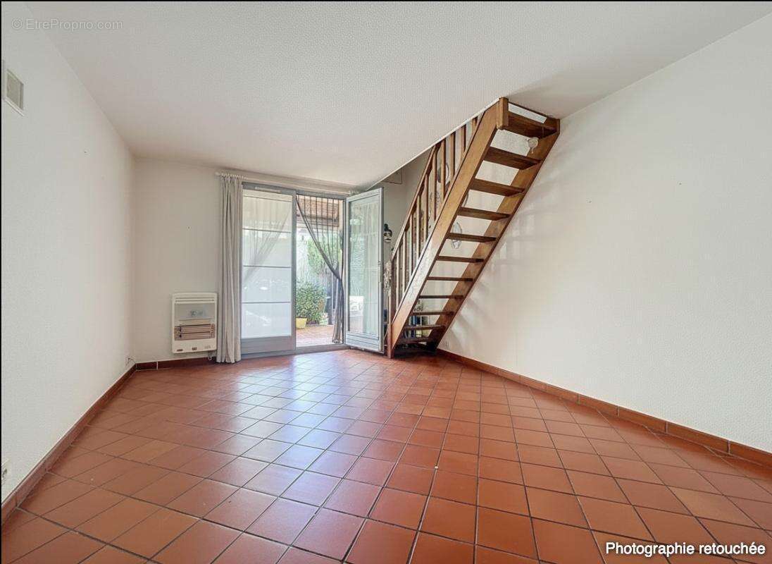 Maison à AURIBEAU-SUR-SIAGNE