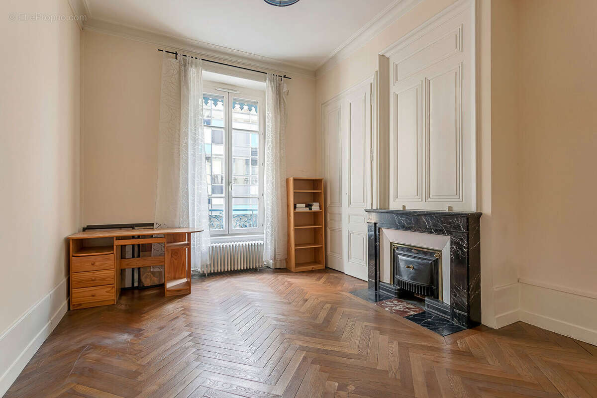Appartement à LYON-7E