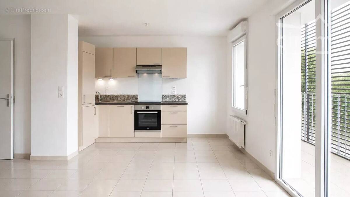 Appartement à LYON-9E