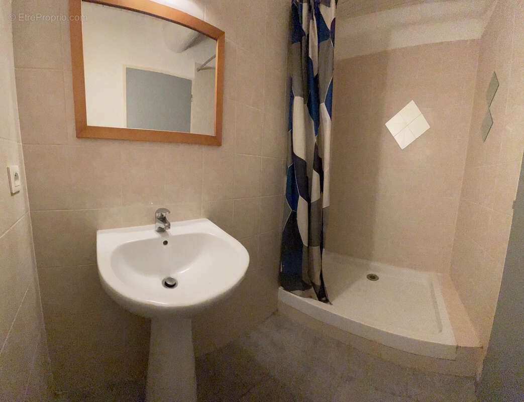 Appartement à CLARENSAC