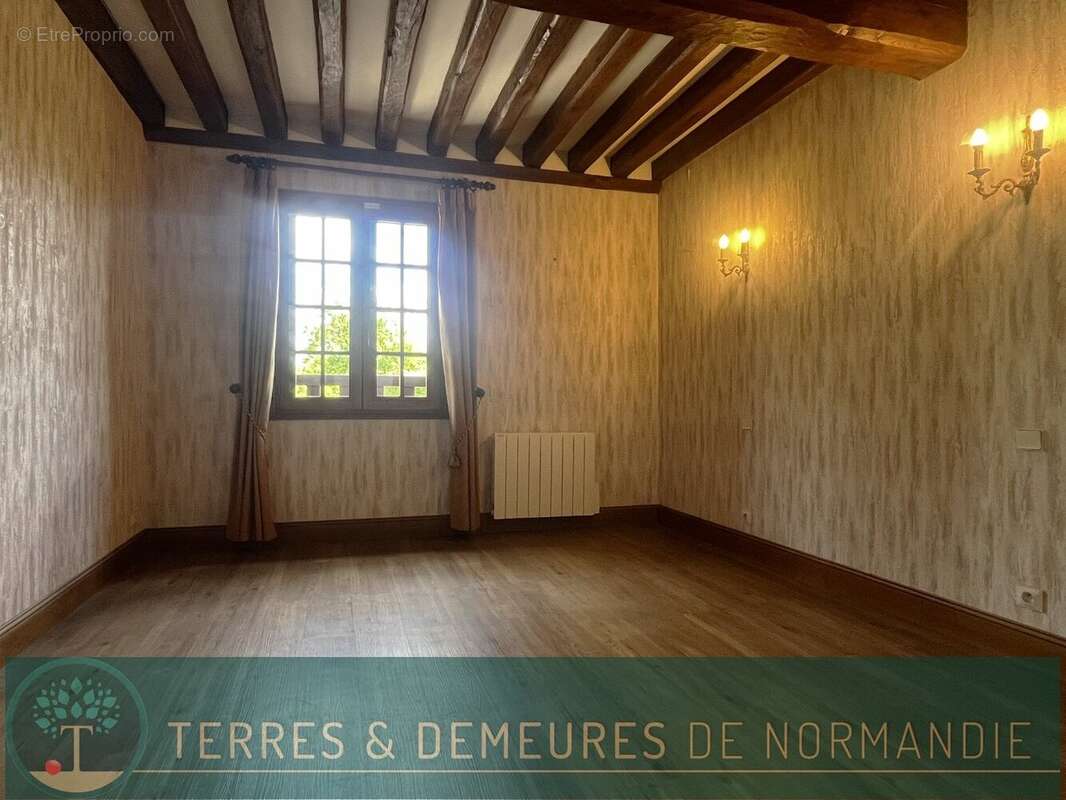 Maison à BONNEVILLE-LA-LOUVET