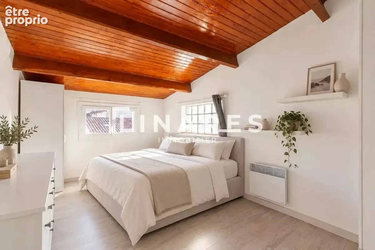 DOUBLE PERSPECTIVE -  Villa T4 de 117 m² + maison de ville T3 de 56 m² – deux places de parking – Jardin – Piscine – 13010 - photo 11