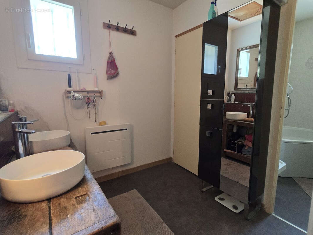 Maison rénovée avec tout le confort! - photo 10