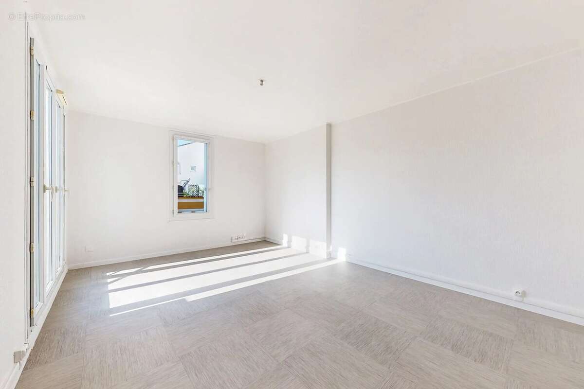 Appartement à COULOMMIERS