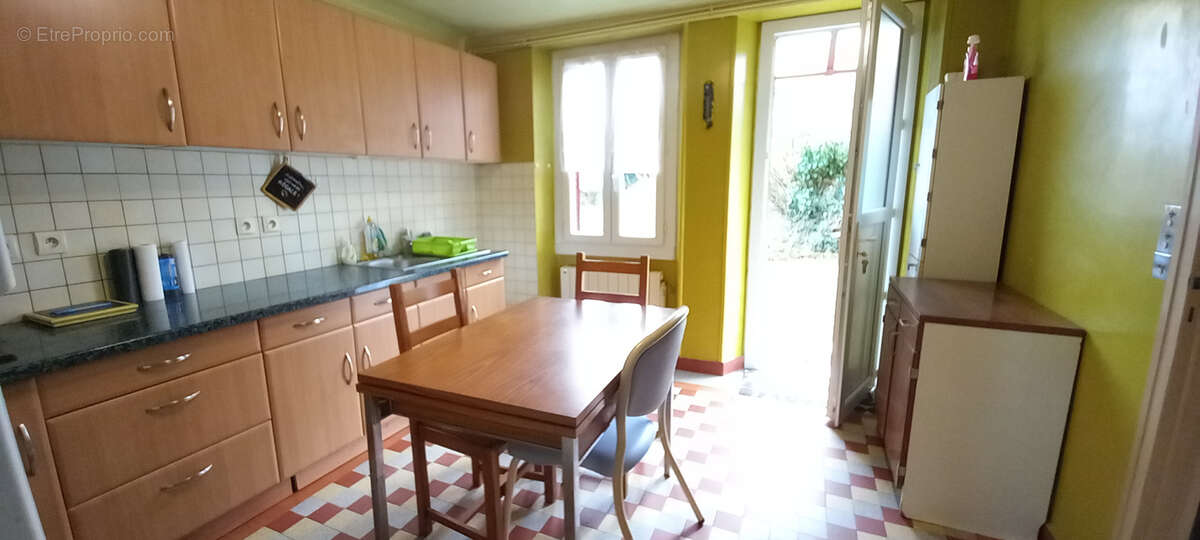 Maison à AZAT-CHATENET