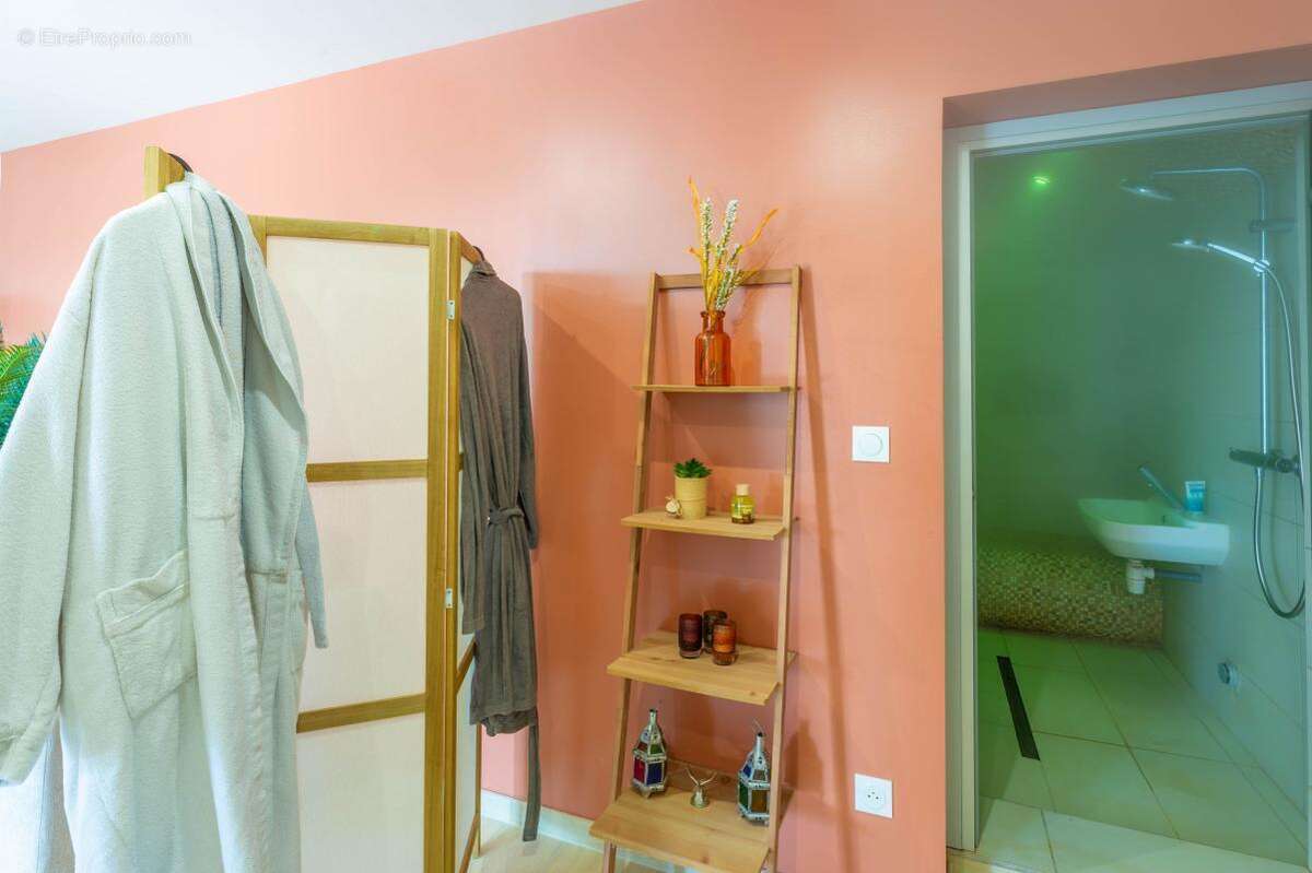 Maison à SAINT-LAURENT-DE-MURE