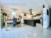 Maison à FONTAINE-SOUS-JOUY