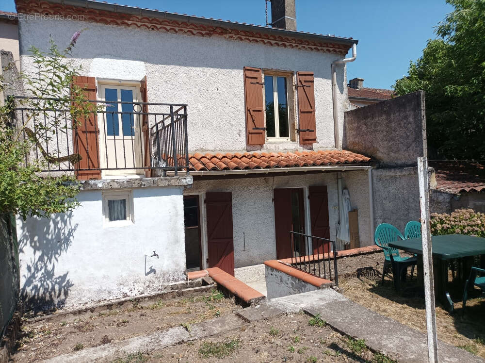 Maison à SAINT-VITE