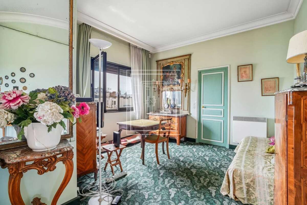 Appartement à BOULOGNE-BILLANCOURT