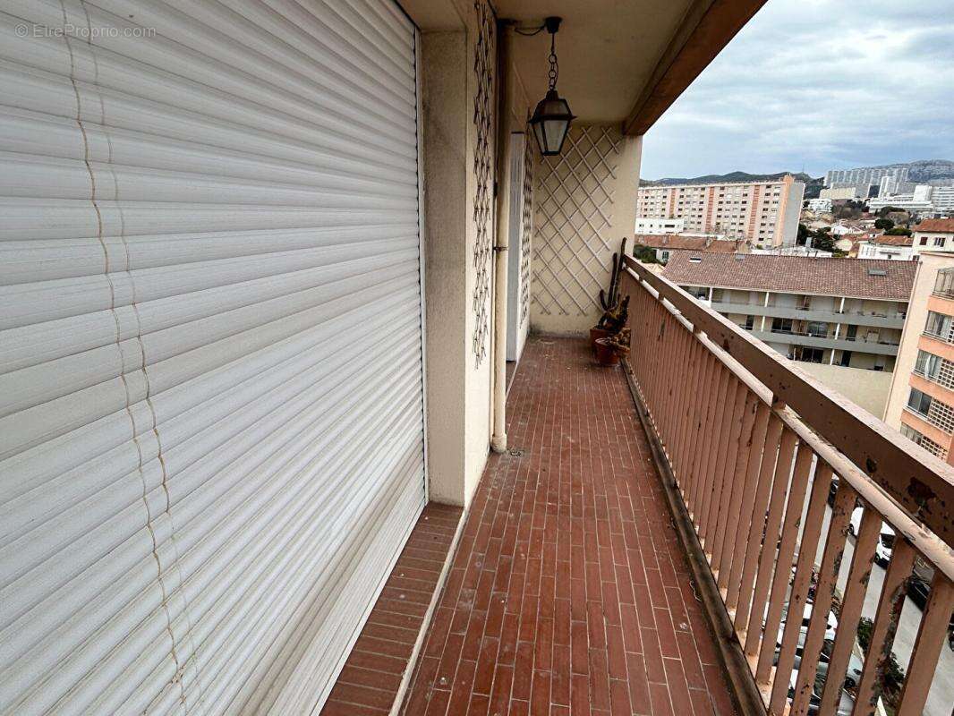 Marseille 9  dromel  type  3 /4  de 70 m2 au 7 ieme etage - photo 12