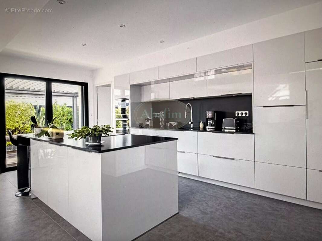 Maison à LA TURBALLE