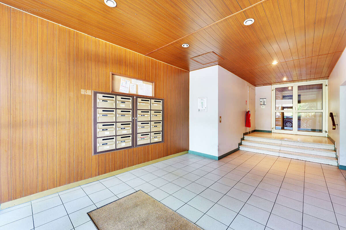 Appartement à FRESNES
