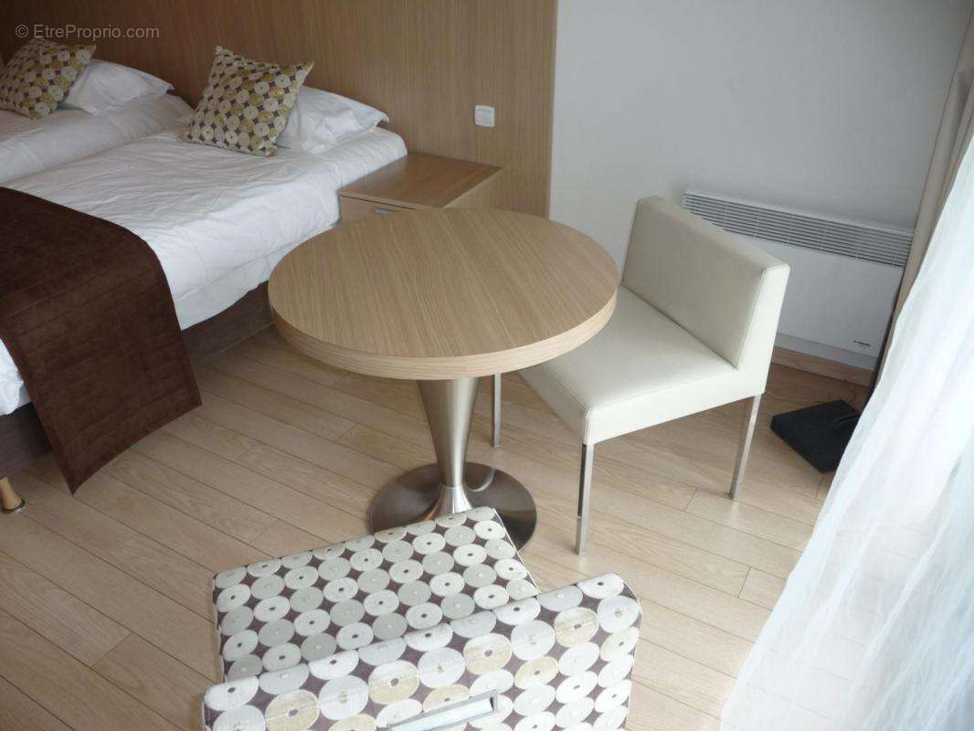 Vente studio - résidence de tourisme RESIDE ETUDES APPARTHOTELS à Carrières-sur-Seine - photo 3