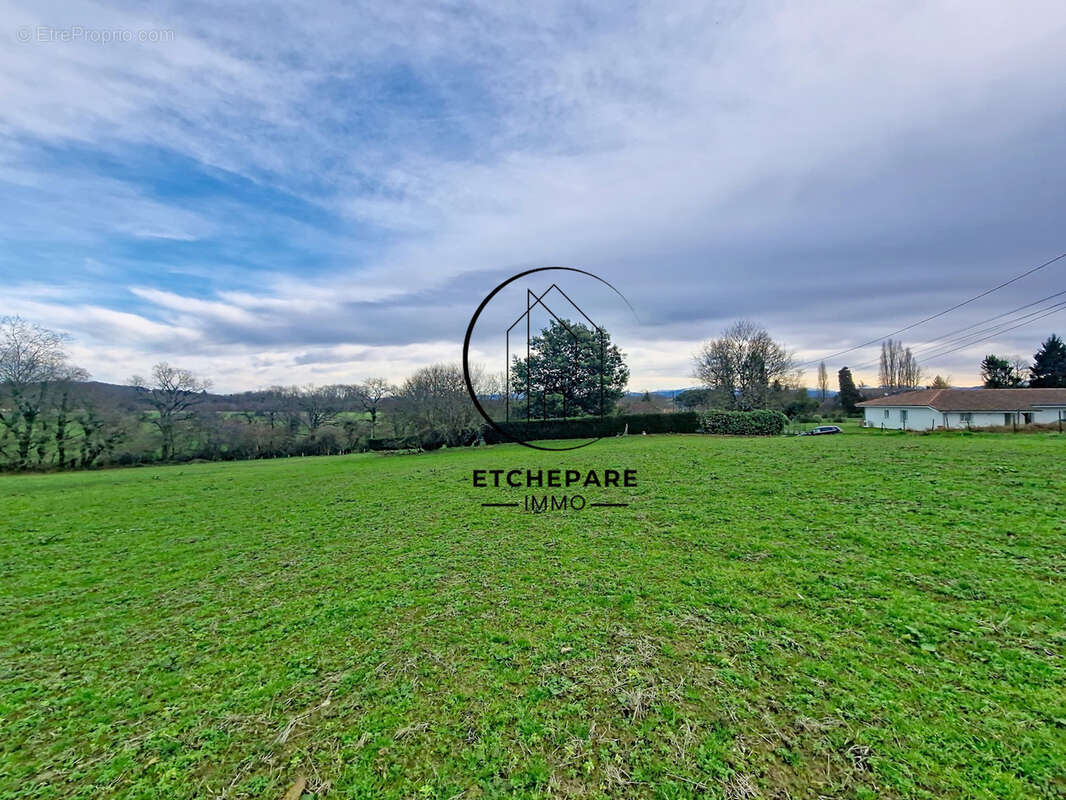 Terrains constructibles au coeur de la campagne Béarnaise - photo 3