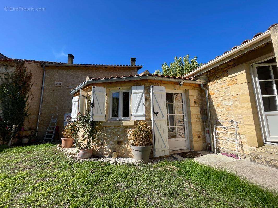 Maison à SAINTE-ALVERE