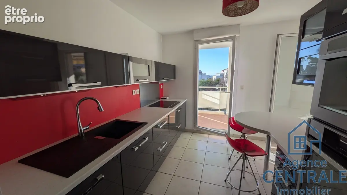 Appartement 4 pièces 93 m² à vendre à La Ciotat (13600) - photo 3