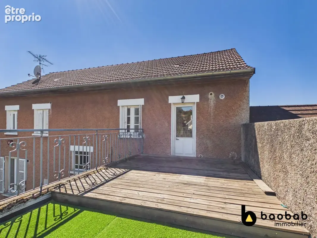 Appartement 38 m² à Saint-Genix-Sur-Guiers  - photo 3