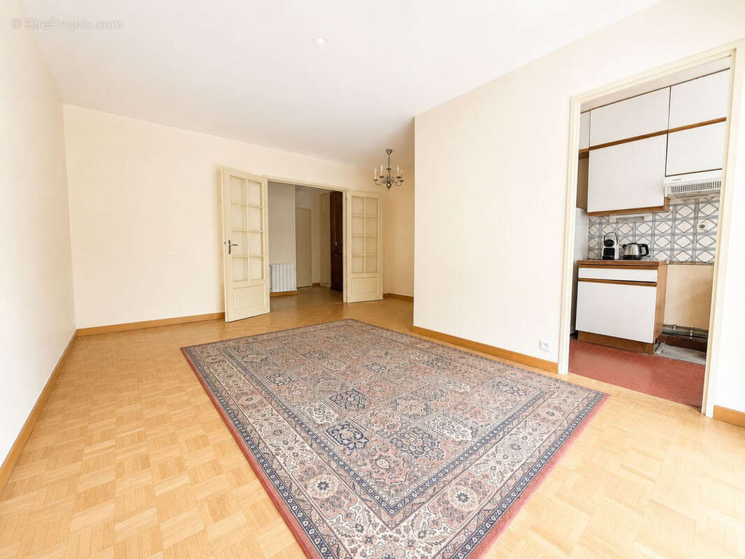 Appartement à MONTROUGE