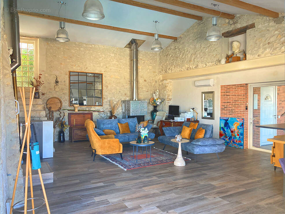 Maison à CHATEAUNEUF-DU-RHONE