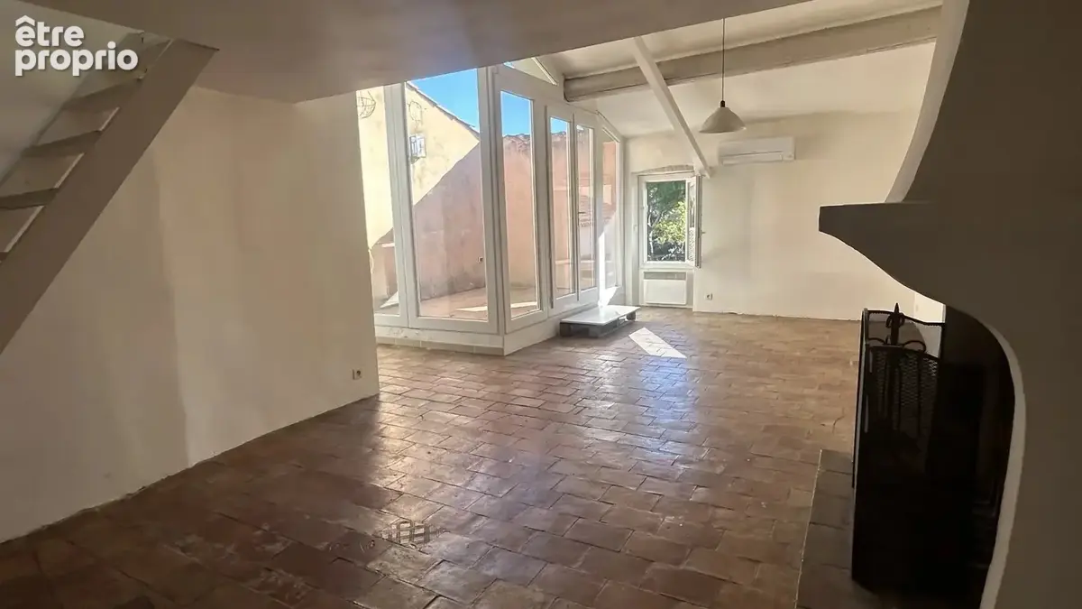 Lambesc - Appartement 98 m² 3 chambres terrasse puit de lumiere - photo 2