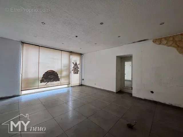 Lamothe Montravel : Maison de ville avec jardin. - photo 4