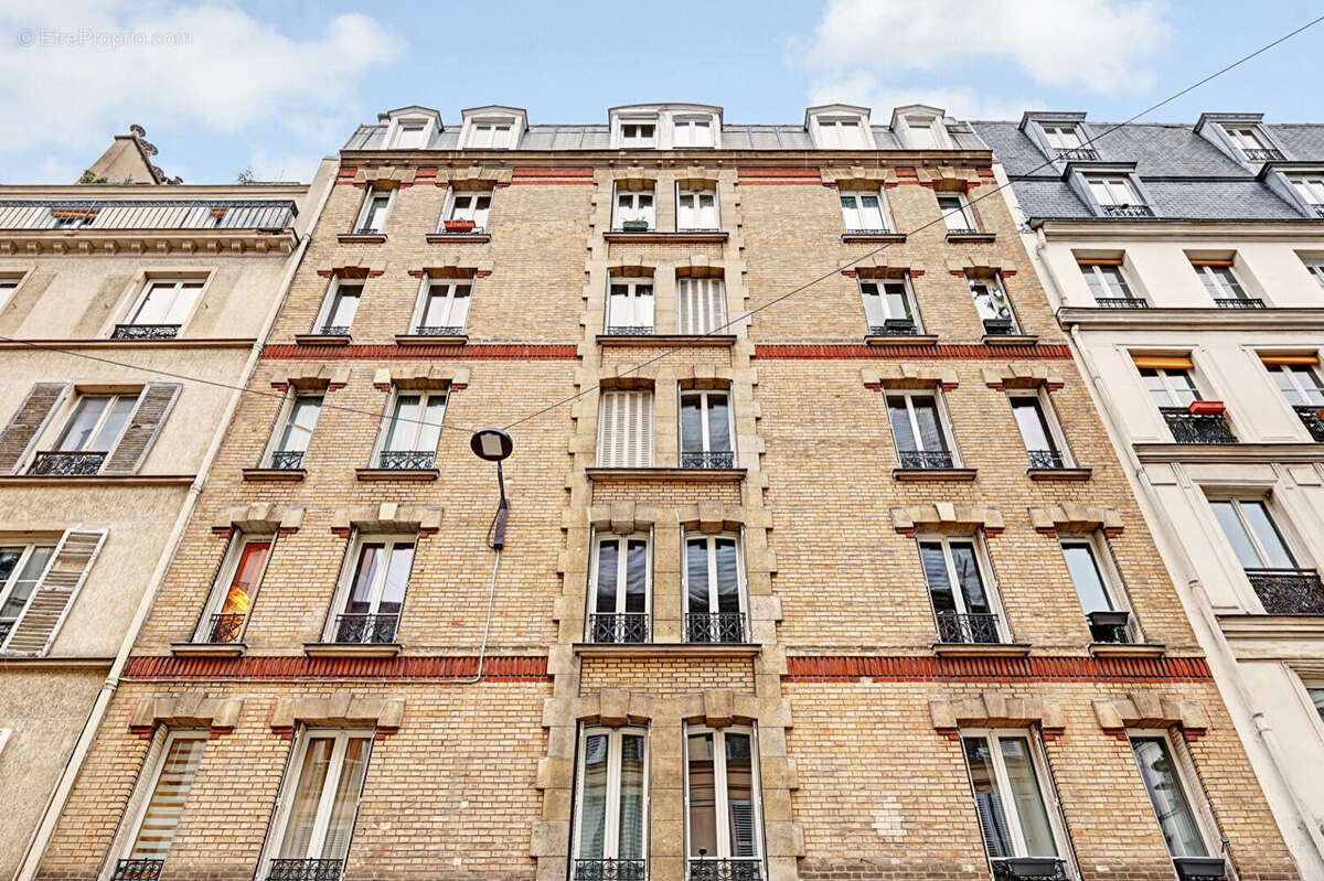 Appartement à PARIS-18E