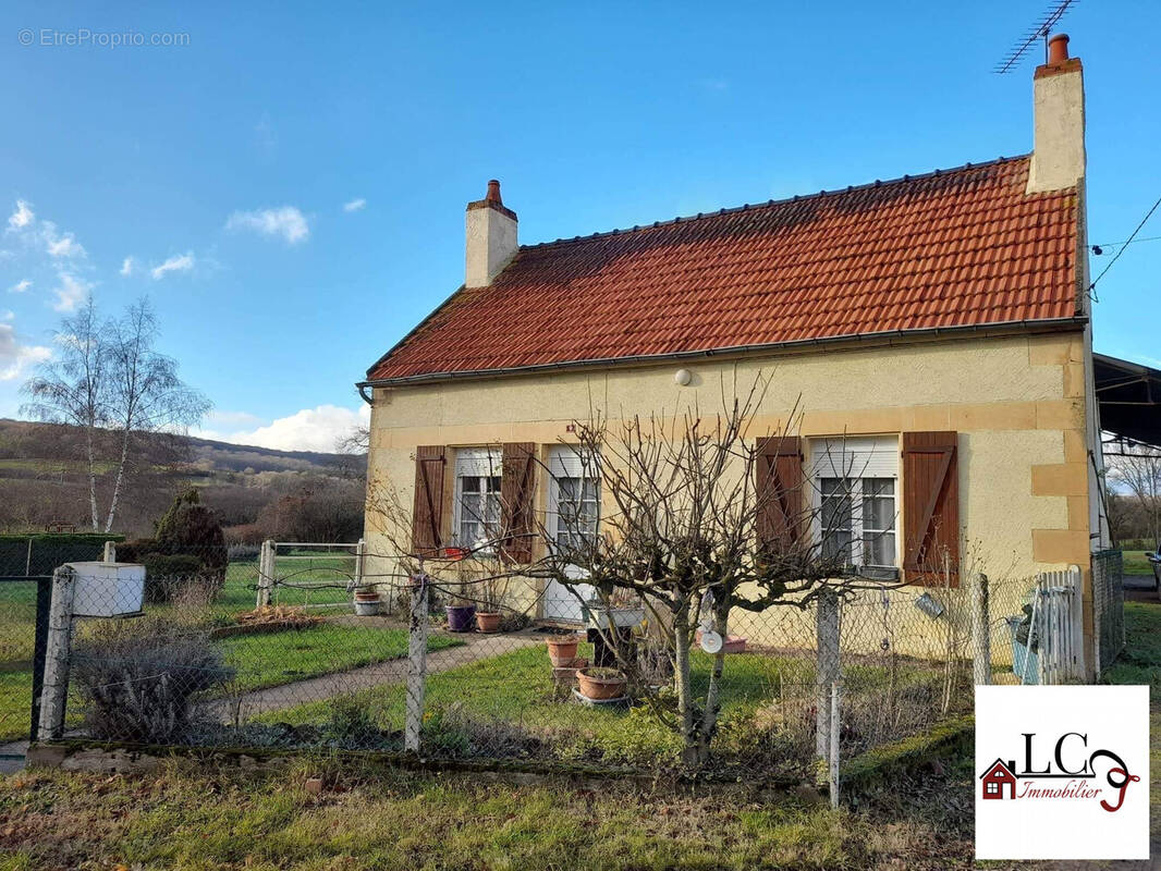 Maison à NOLAY