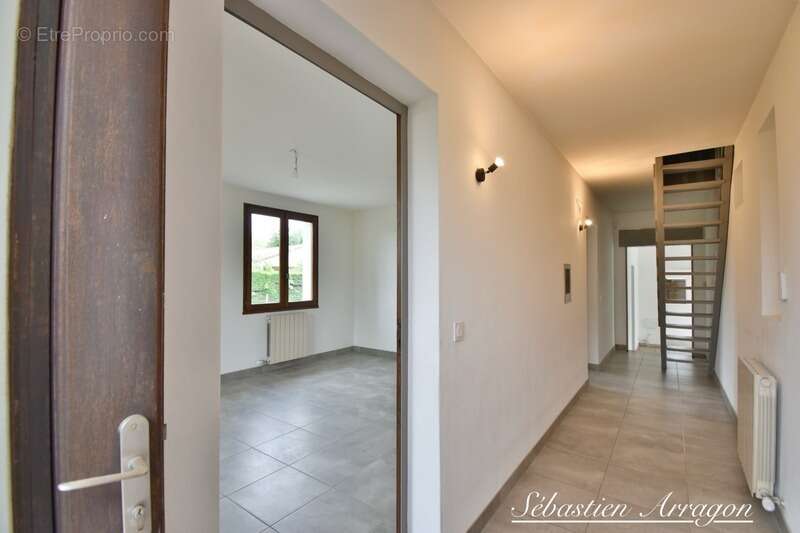 Maison rénovée 110 m² – 3 chambres – jardin 790 m² – quartier calme Villeneuve-sur-Lot (47)- coup de cœur assuré - photo 6