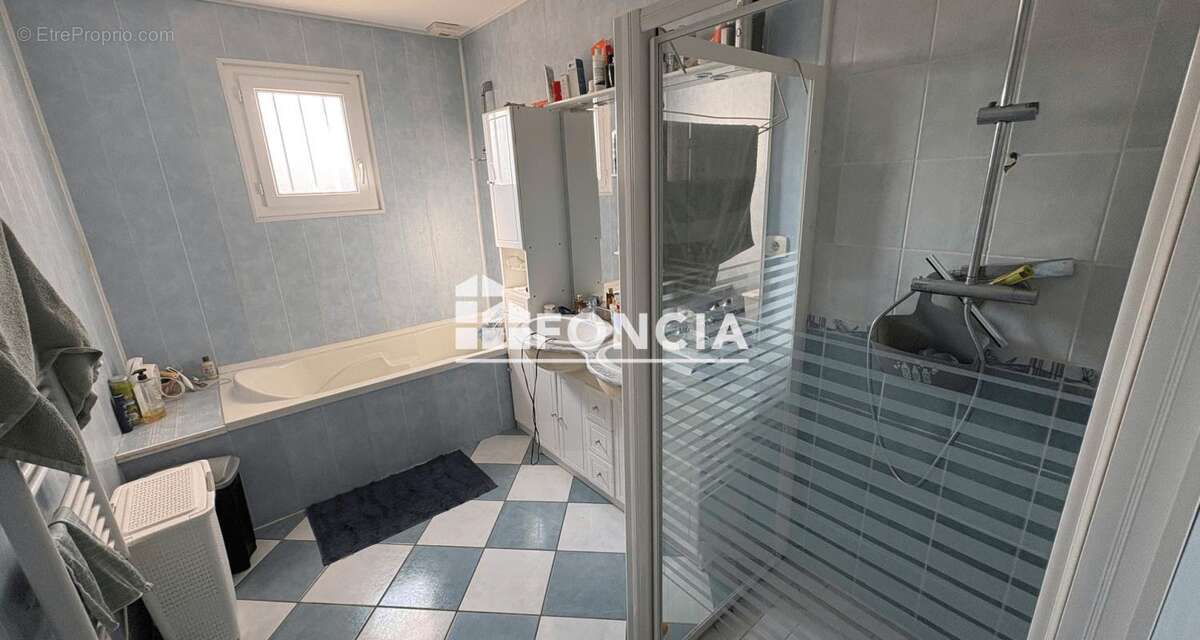 Maison récente plain pied - photo 8