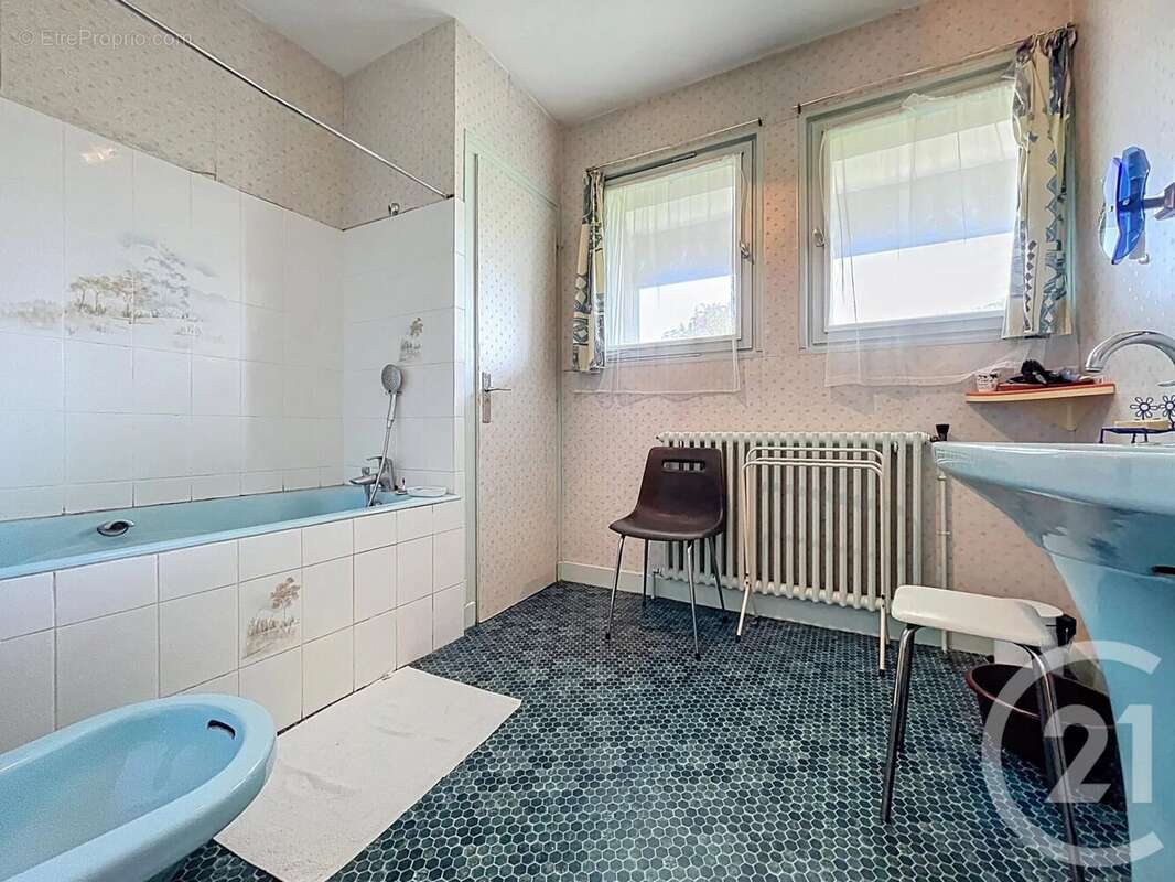 Maison à SAINTE-FEYRE