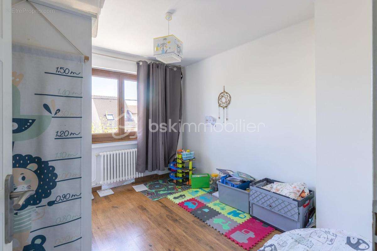 Maison à ARS-SUR-MOSELLE