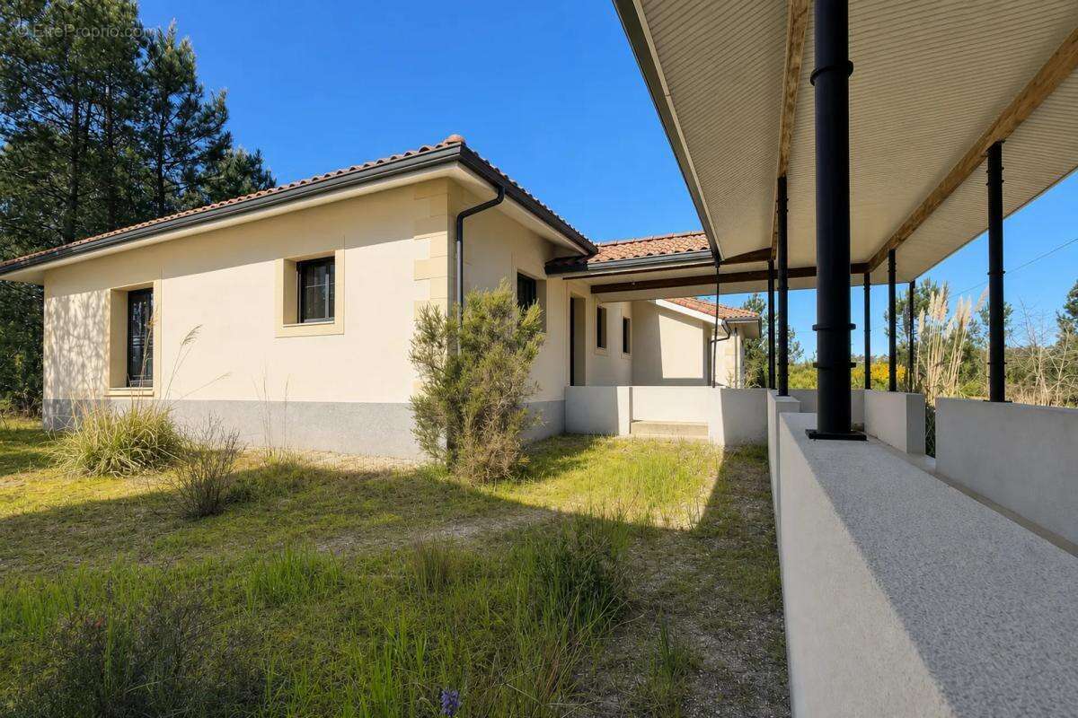 Maison spacieuse de 9 pièces à Lugos - photo 4