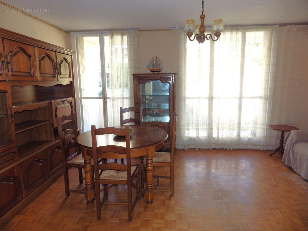 Appartement à MARSEILLE-11E