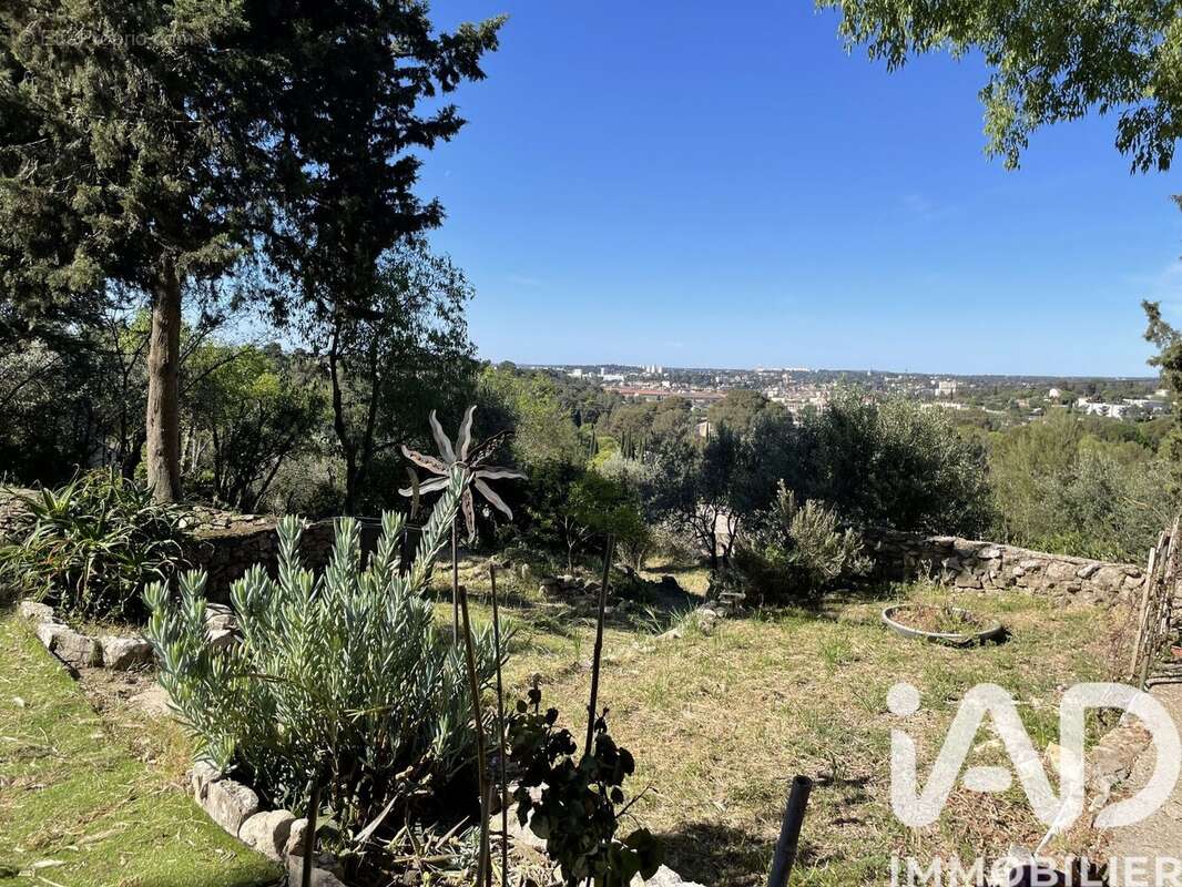 Photo 2 - Maison à NIMES