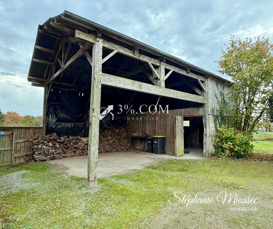 Maison à SAINT-VRAN