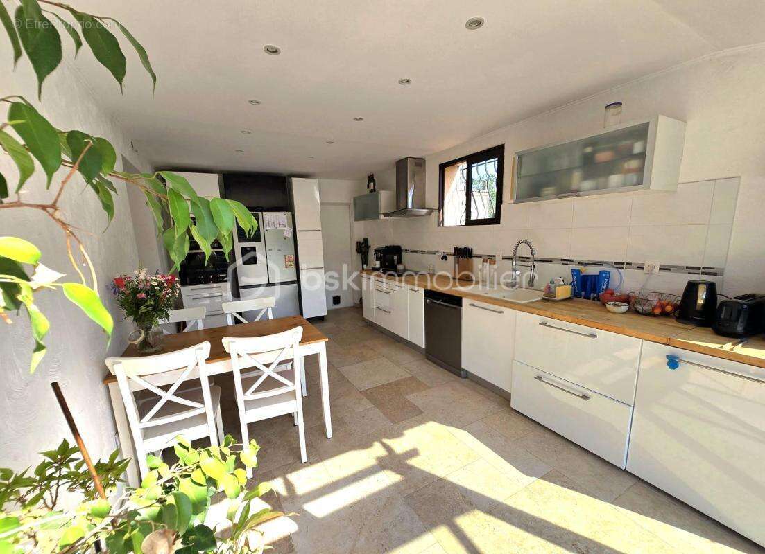 Maison 4 pièces avec piscine, jardin et chambre de plain-pied – À seulement 5 minutes du village - photo 10