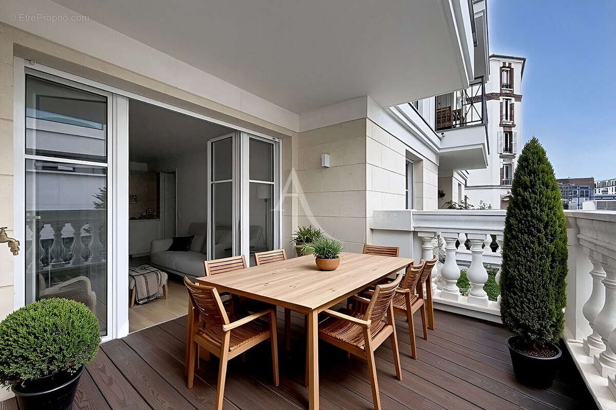 PUTEAUX/ Ampère - Appartement 3/4 pièces 76m² - 1 Terrasse - 1 Cave - 1 Parking - photo 2