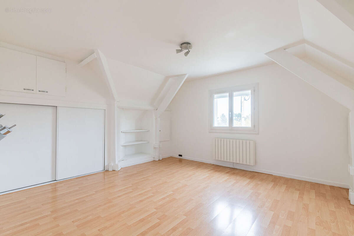 Maison à VILLECRESNES