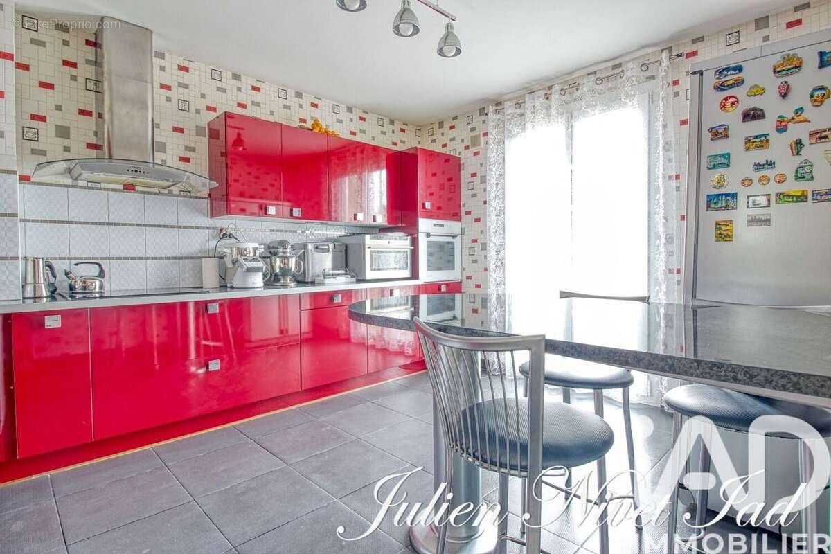 Maison 175 m² à Guiry-En-Vexin  - photo 6