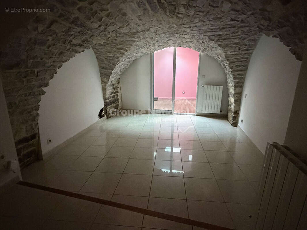 Maison à CLARENSAC