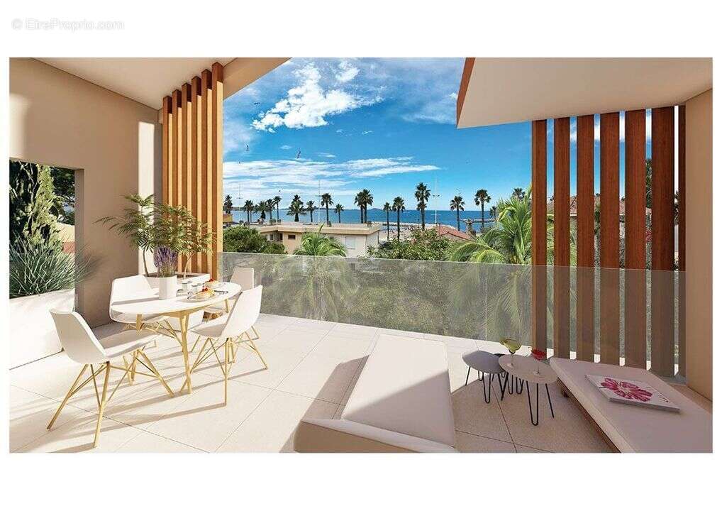 Appartement à SIX-FOURS-LES-PLAGES