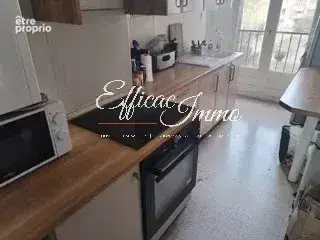 St Assiscle, résidence sécurisée, T3 avec loggia cave et parking - photo 2