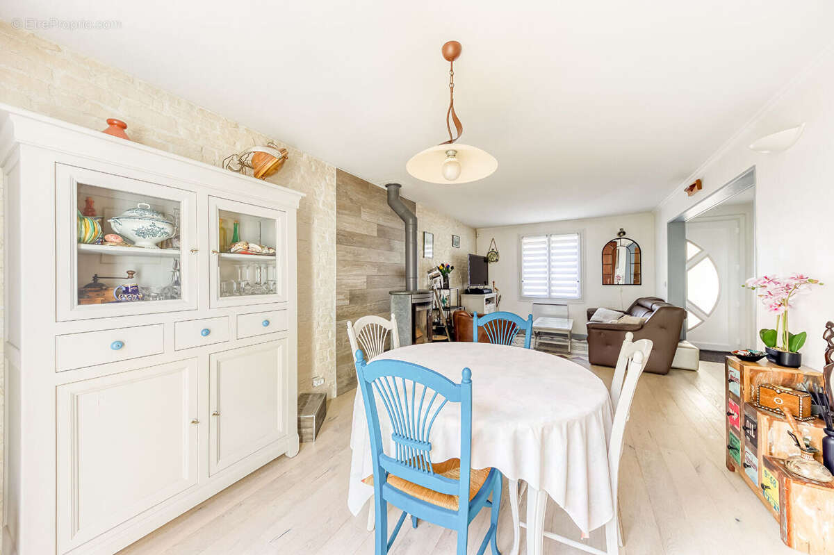 Maison à PONTAULT-COMBAULT