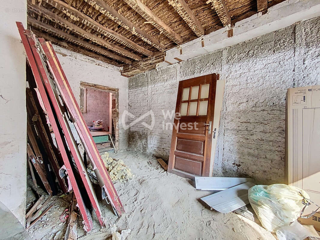 Maison à AULNOYE-AYMERIES