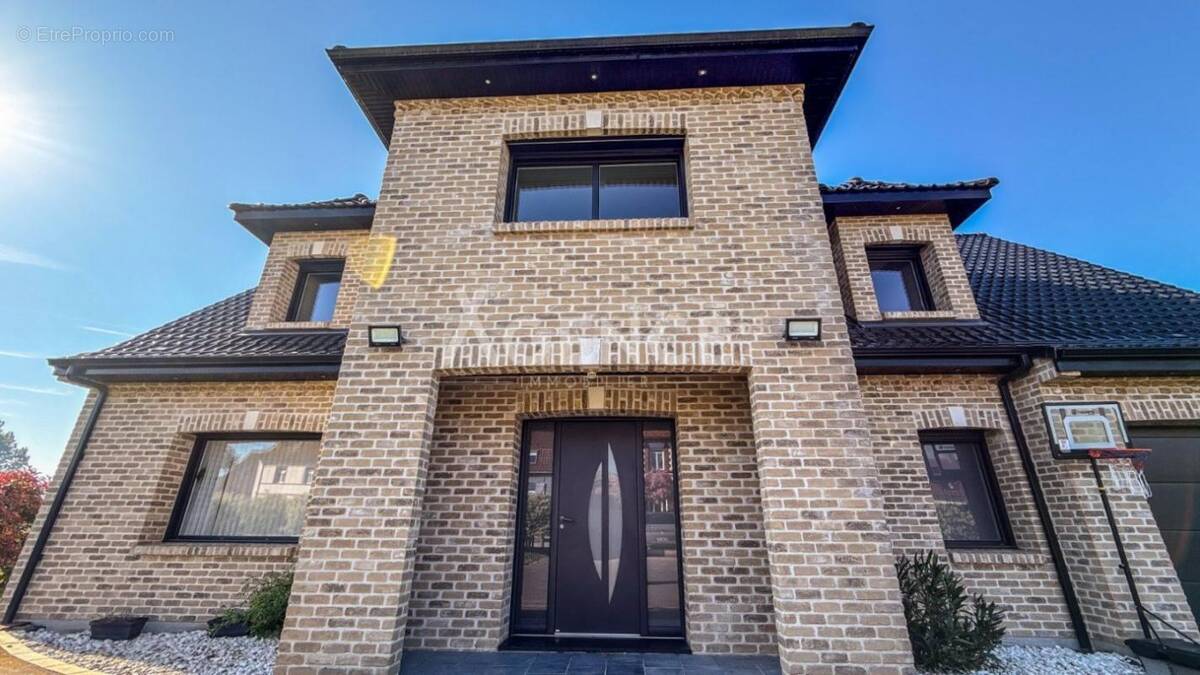 Maison à ROQUETOIRE