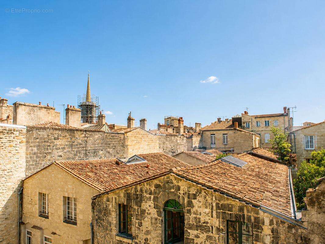 Appartement à BORDEAUX